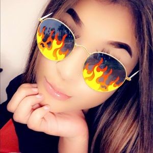 Meet your Posher, Abbie